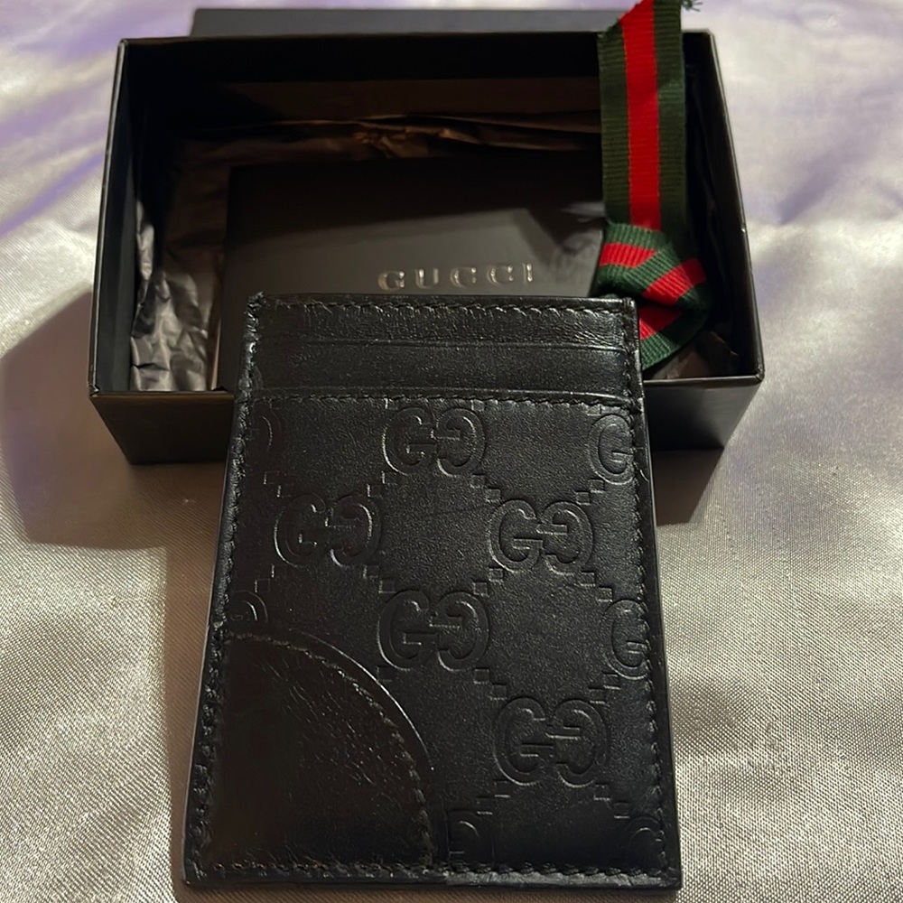 AUTHENTIC GUCCI BLACK ID ABD CARD HOLDER